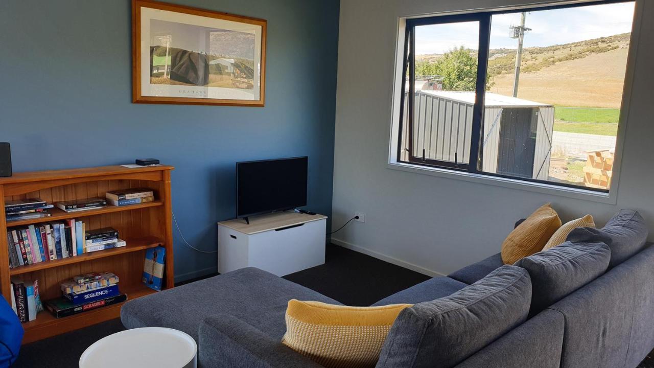 Rough Ridge Cottage ~ Your Haven In Central Otago Oturehua エクステリア 写真
