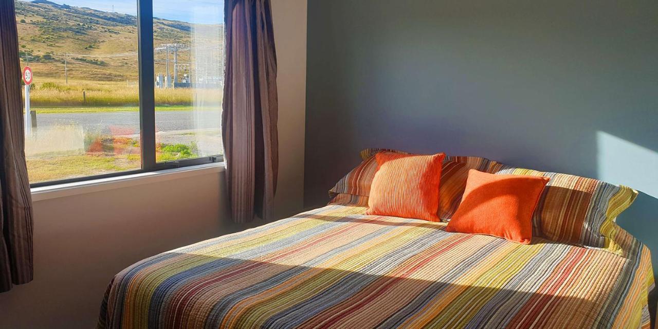 Rough Ridge Cottage ~ Your Haven In Central Otago Oturehua エクステリア 写真